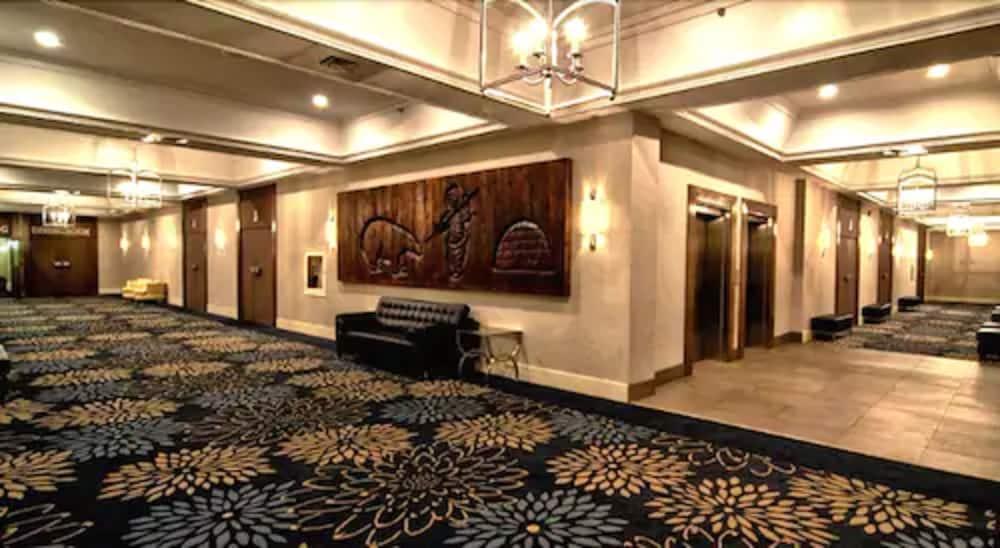 The Senator Hotel & Conference Center Timmins Dış mekan fotoğraf